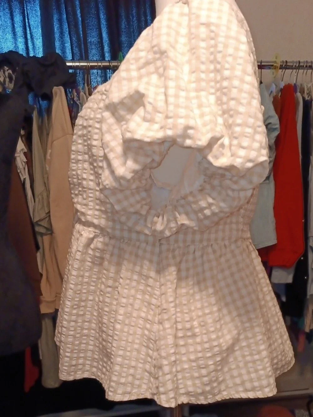 Old Navy Cream Seersucker Square-Neck Puff Sleeve Peplum Top